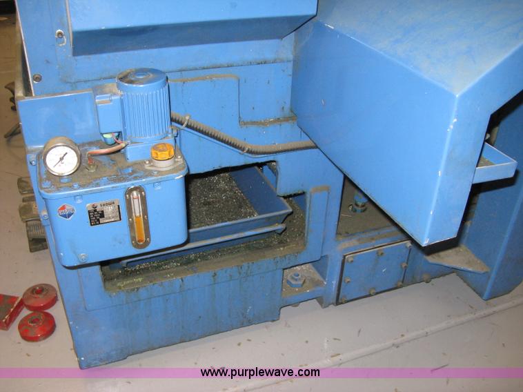 image for item 8094 1990 Kia Machine Tool KT20S industrial lathe