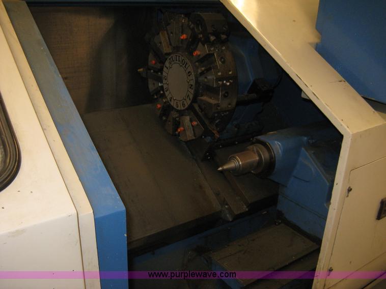 image for item 8094 1990 Kia Machine Tool KT20S industrial lathe
