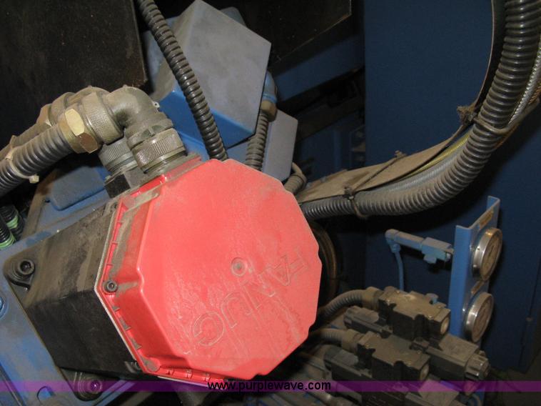 image for item 8094 1990 Kia Machine Tool KT20S industrial lathe