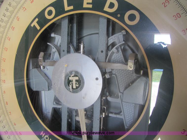 image for item 8724 Toledo 2181 175 lb scale
