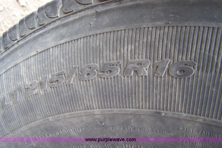 image for item 9294 1986 Ford E250 Club Wagon mini van