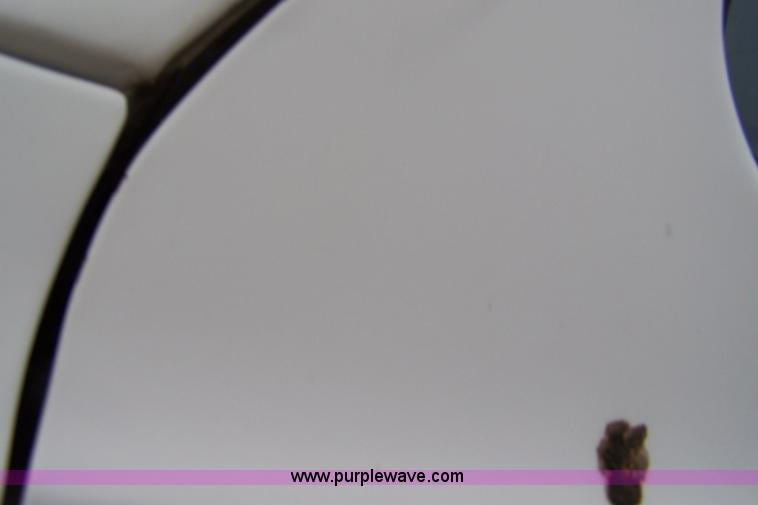 image for item 9294 1986 Ford E250 Club Wagon mini van