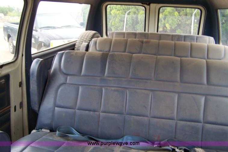 image for item 9294 1986 Ford E250 Club Wagon mini van