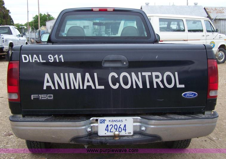 image for item 9295 1997 Ford F150 pickup truck