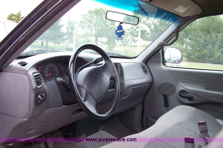 image for item 9295 1997 Ford F150 pickup truck