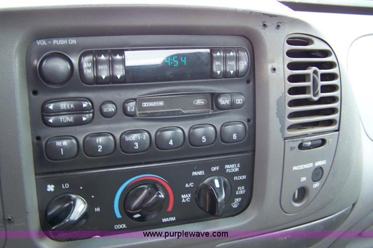 image for item 9295 1997 Ford F150 pickup truck