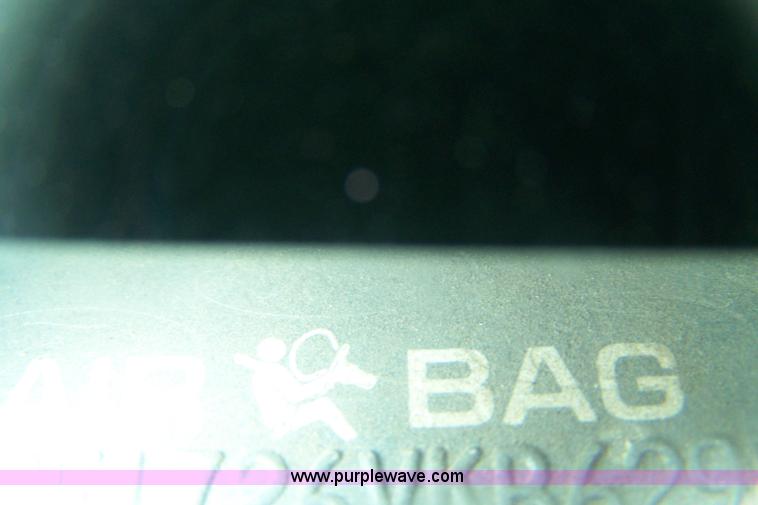 image for item 9295 1997 Ford F150 pickup truck