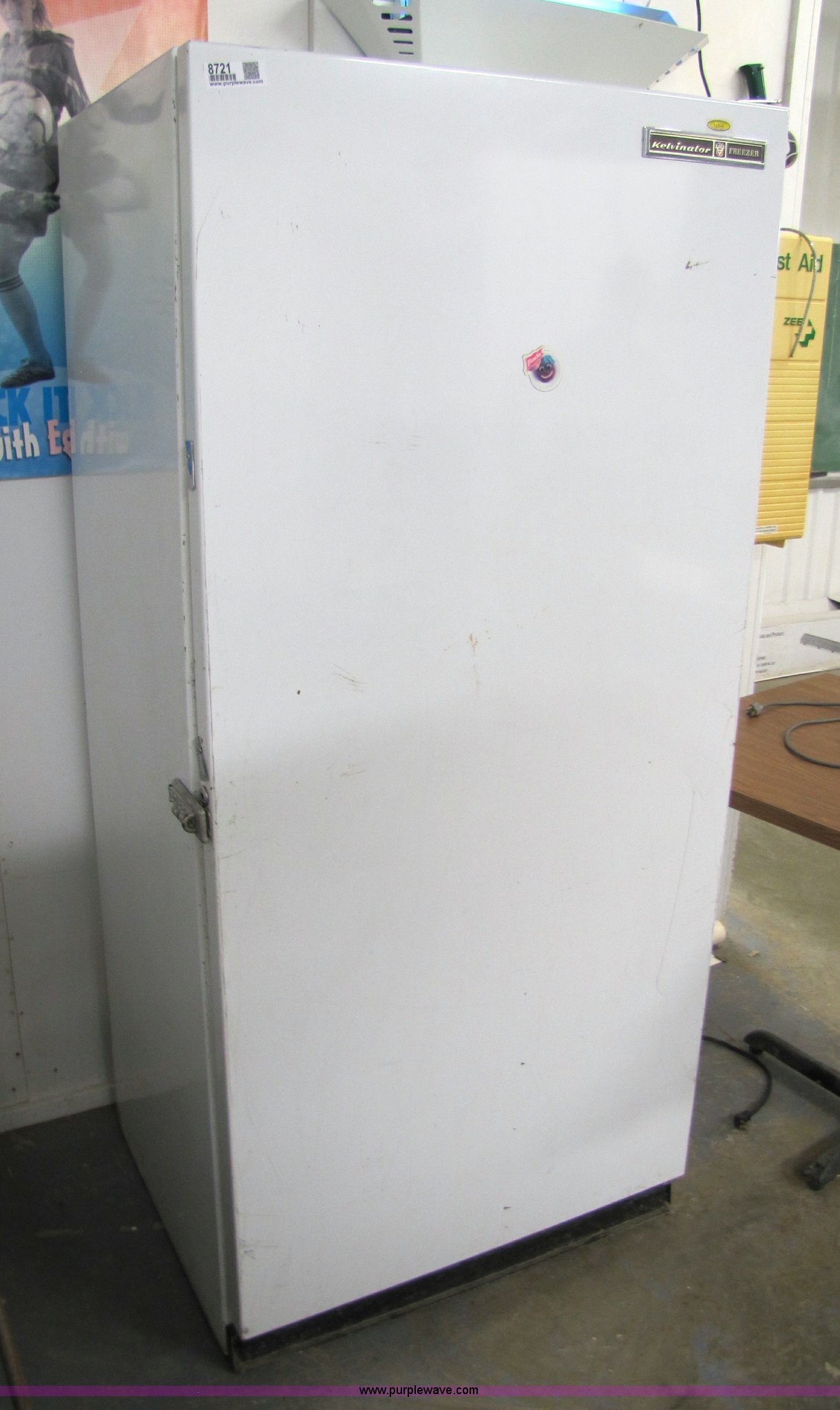 Kelvinator freezer in Manhattan, KS Item 8721 sold Purple Wave