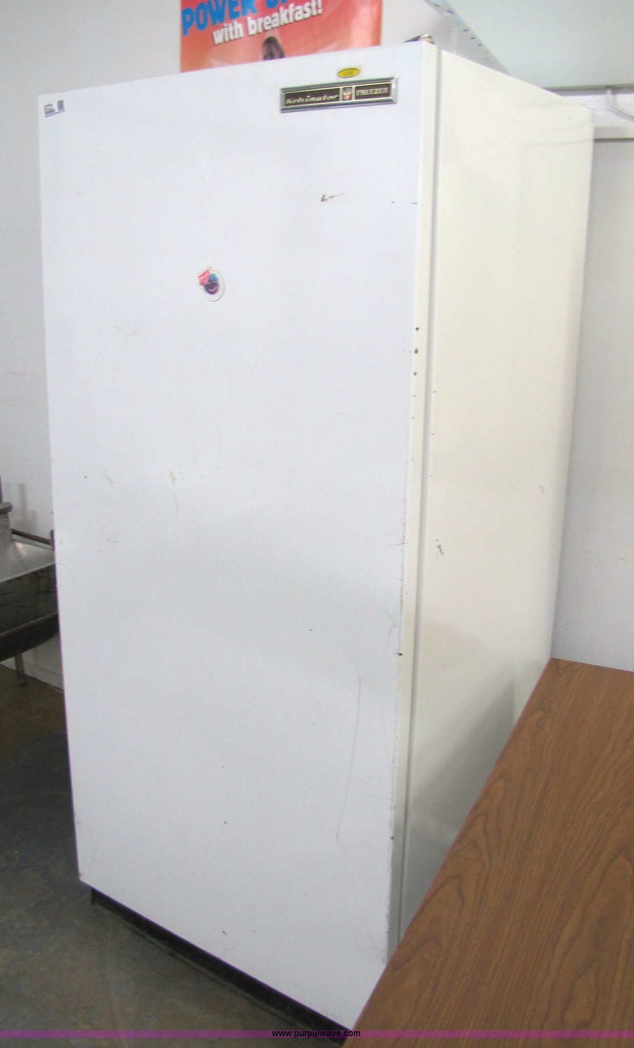 Kelvinator freezer in Manhattan, KS Item 8721 sold Purple Wave