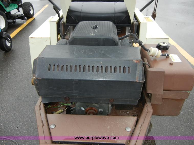 image for item 2273 Grasshopper 718 zero turn mower