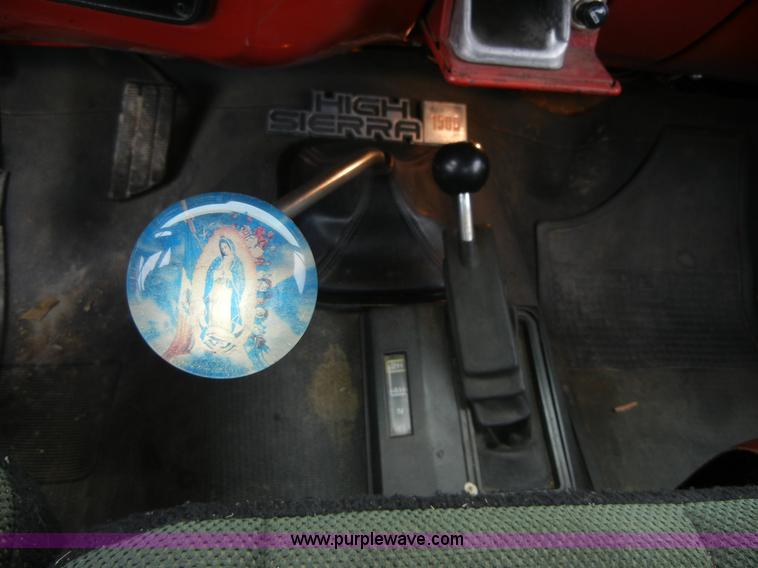 image for item 2361 1984 GMC K1500 High Sierra pickup truck