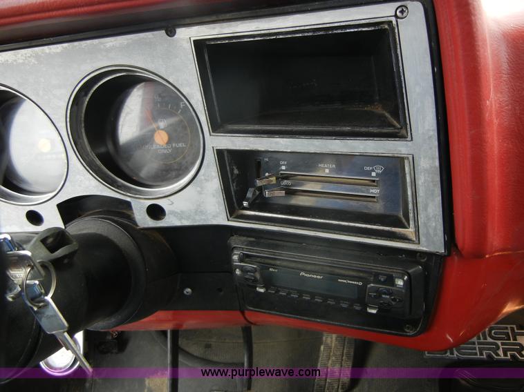 image for item 2361 1984 GMC K1500 High Sierra pickup truck