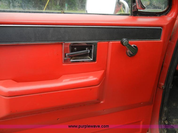 image for item 2361 1984 GMC K1500 High Sierra pickup truck