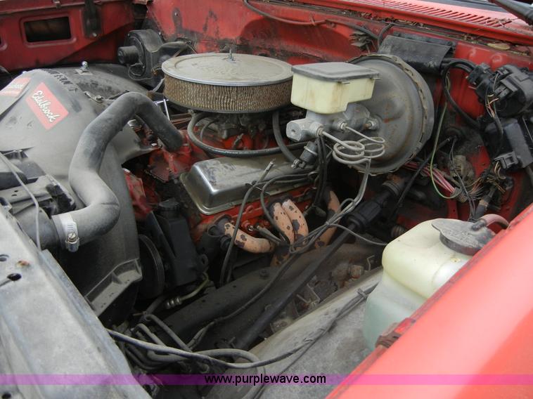 image for item 2361 1984 GMC K1500 High Sierra pickup truck