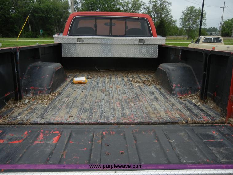 image for item 2361 1984 GMC K1500 High Sierra pickup truck