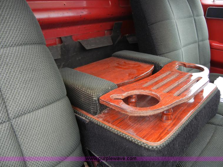 image for item 2361 1984 GMC K1500 High Sierra pickup truck