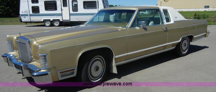 image for item 2363 1979 Lincoln Continental