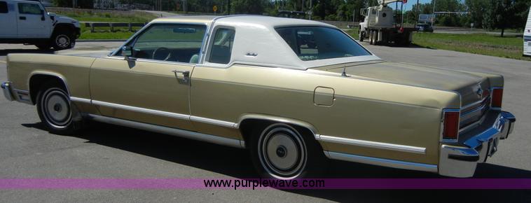 image for item 2363 1979 Lincoln Continental