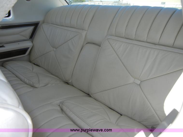 image for item 2363 1979 Lincoln Continental