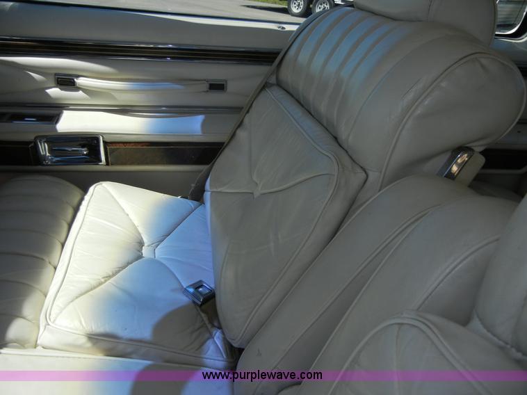 image for item 2363 1979 Lincoln Continental