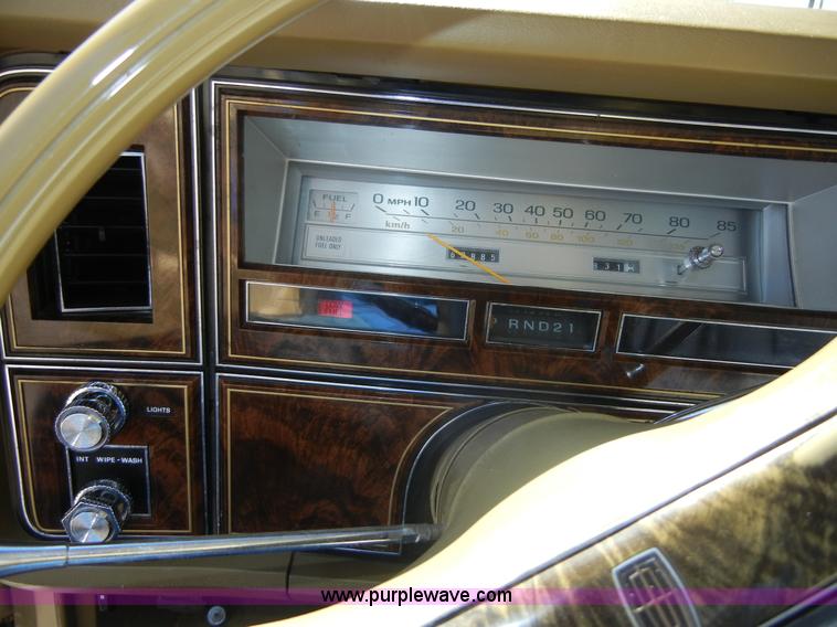 image for item 2363 1979 Lincoln Continental