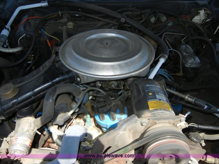 image for item 2363 1979 Lincoln Continental