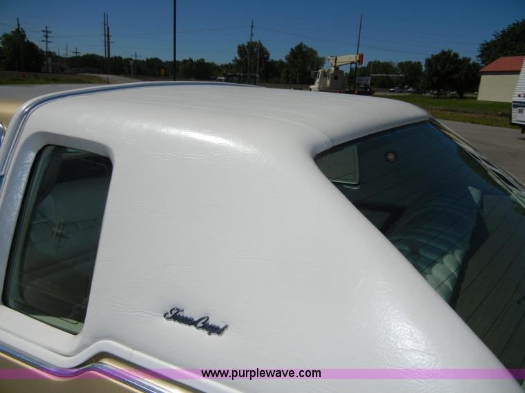 image for item 2363 1979 Lincoln Continental