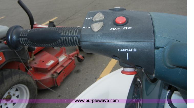 image for item 2364 1999 Polaris Genesis jet ski with trailer