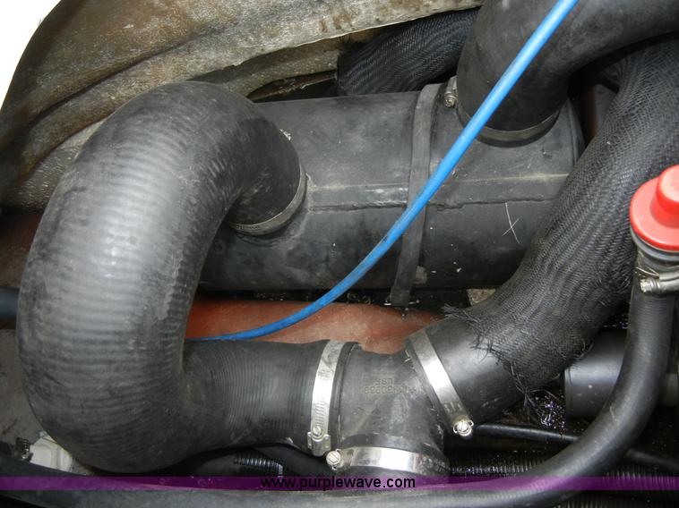 image for item 2364 1999 Polaris Genesis jet ski with trailer