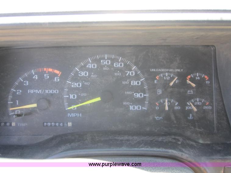 image for item 3057 1996 Chevrolet K3500 crew cab pickup truck