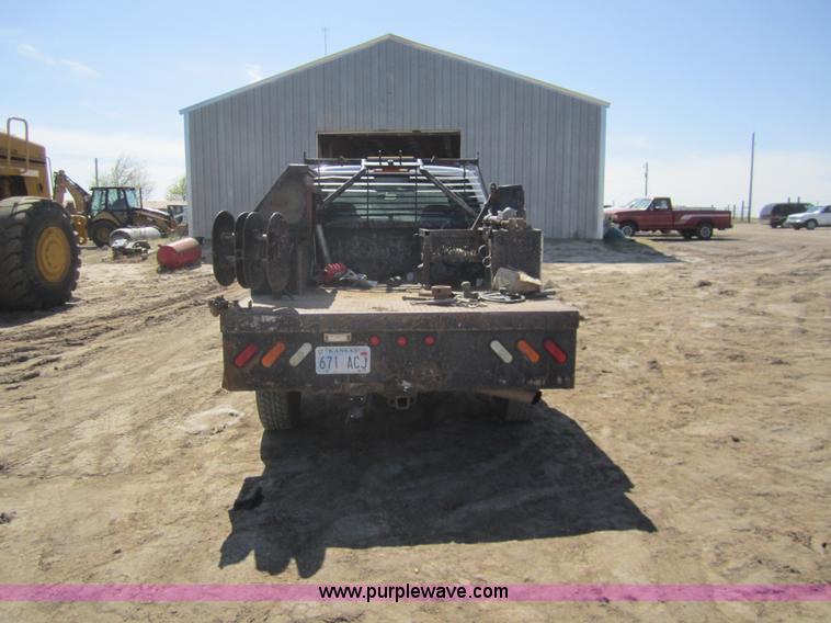 image for item 3064 2002 Chevrolet Silverado K2500HD extended cab pickup truck