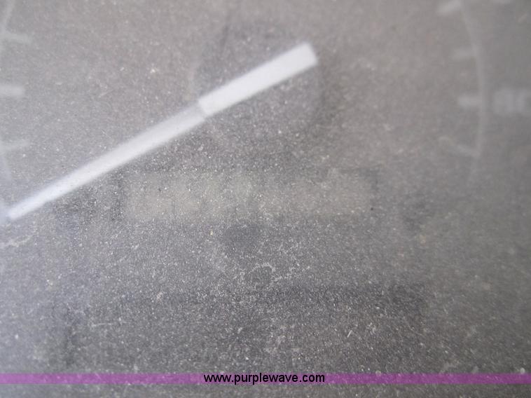 image for item 3065 1995 Ford F150 pickup truck