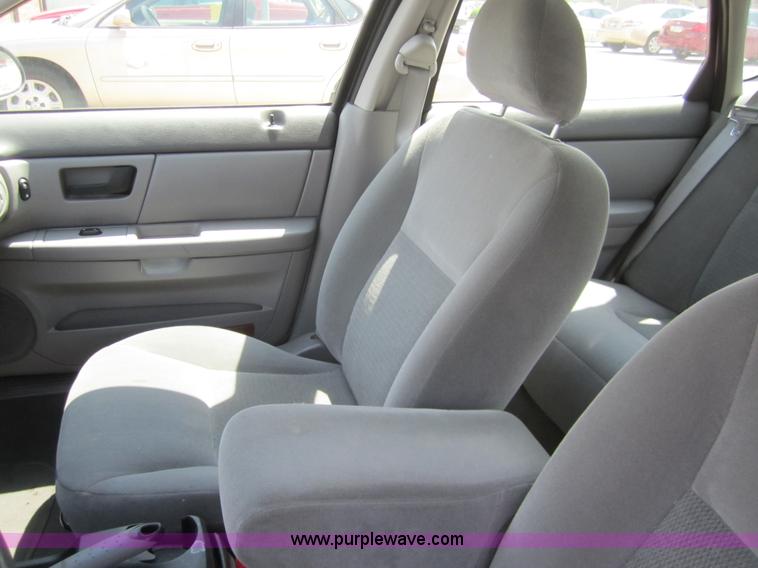 image for item 3068 2007 Ford Taurus SE