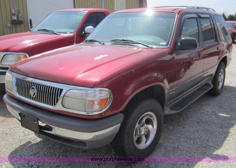 image for item 3069 1997 Mercury Mountaineer SUV