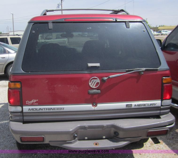 image for item 3069 1997 Mercury Mountaineer SUV