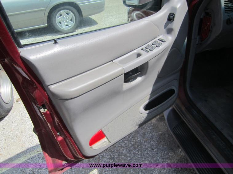 image for item 3069 1997 Mercury Mountaineer SUV