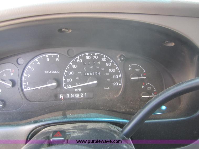 image for item 3069 1997 Mercury Mountaineer SUV