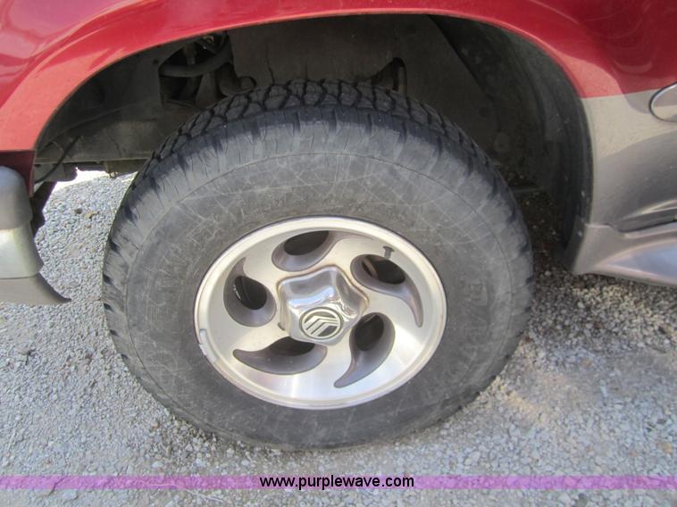 image for item 3069 1997 Mercury Mountaineer SUV