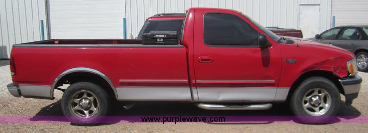 image for item 3070 1997 Ford F150 pickup truck