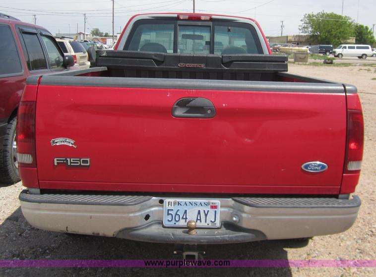 image for item 3070 1997 Ford F150 pickup truck
