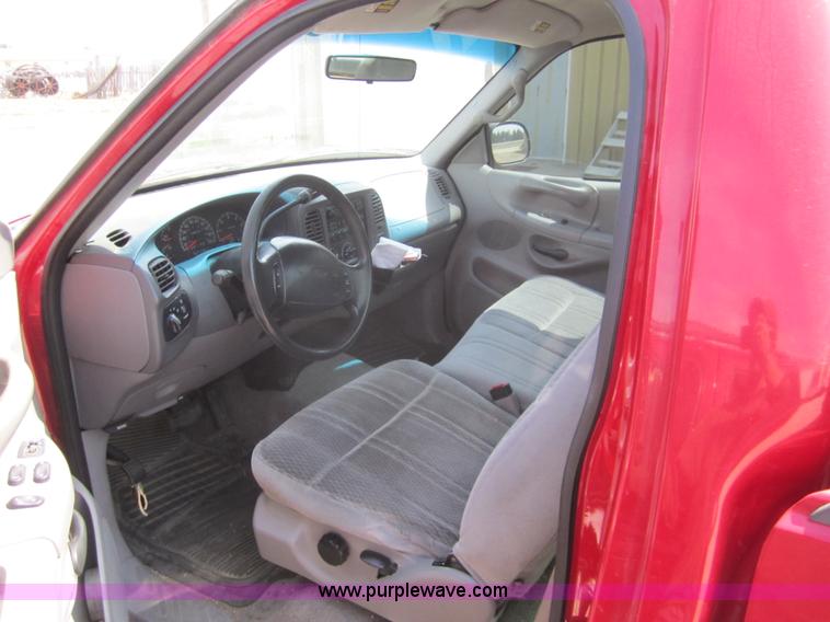 image for item 3070 1997 Ford F150 pickup truck