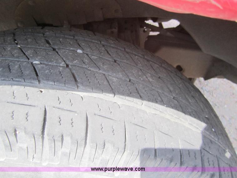 image for item 3070 1997 Ford F150 pickup truck