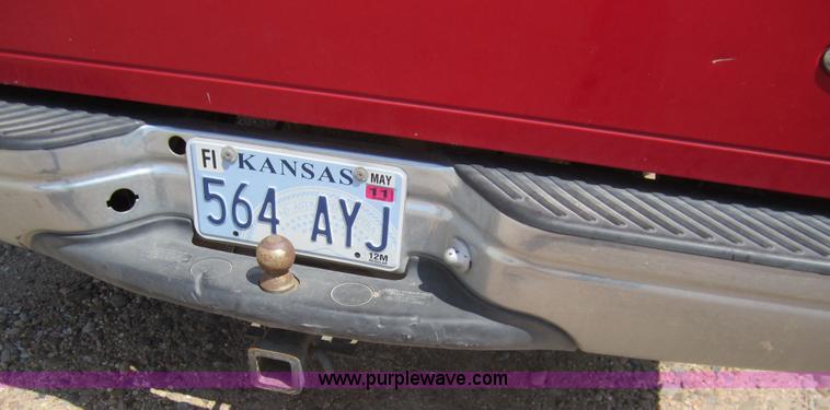 image for item 3070 1997 Ford F150 pickup truck