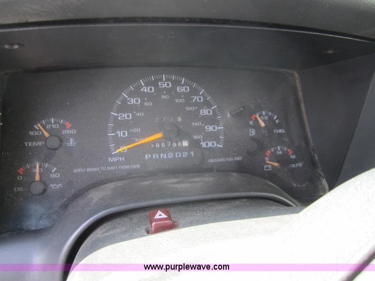 image for item 3072 1996 Chevrolet Blazer SUV