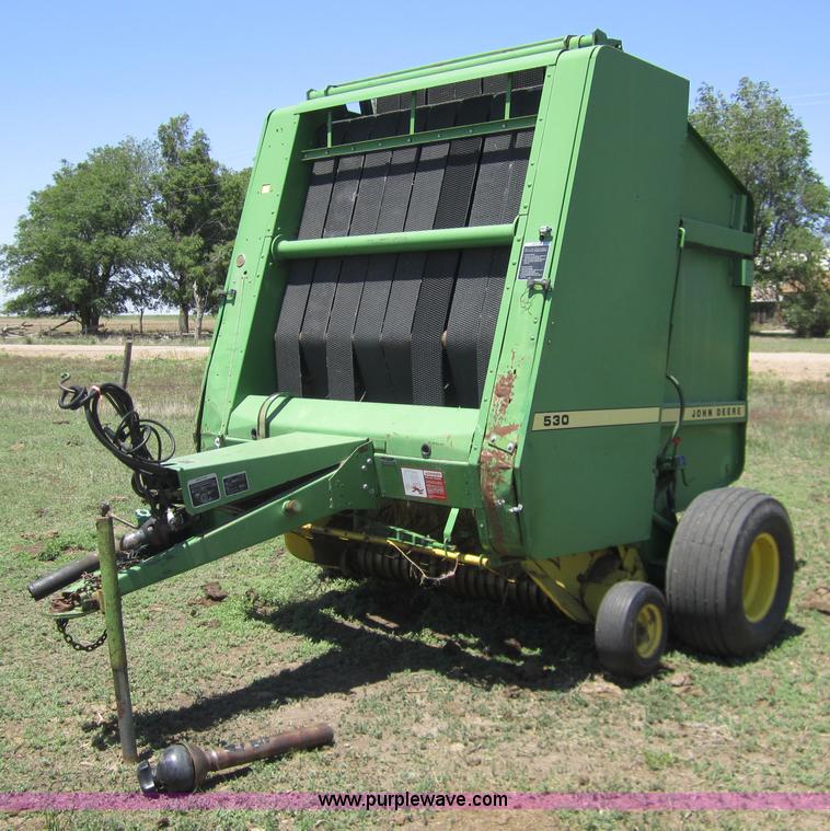 image for item 3137 1984 John Deere 530 round baler