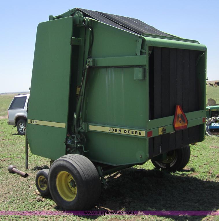image for item 3137 1984 John Deere 530 round baler