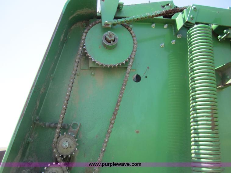image for item 3137 1984 John Deere 530 round baler