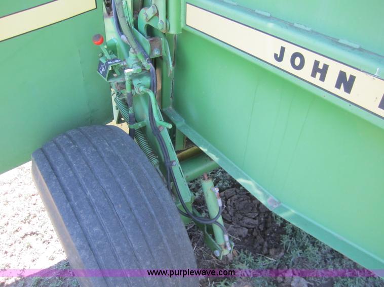 image for item 3137 1984 John Deere 530 round baler