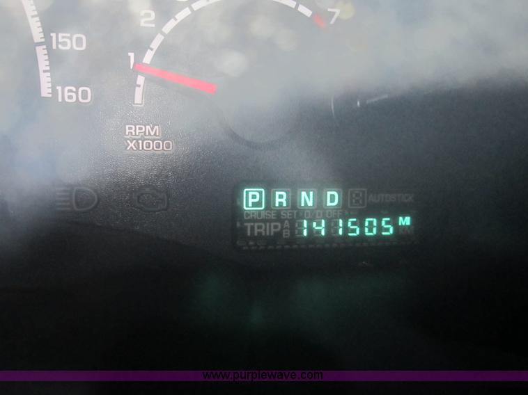 image for item 3738 2004 Chrysler Pacifica SUV