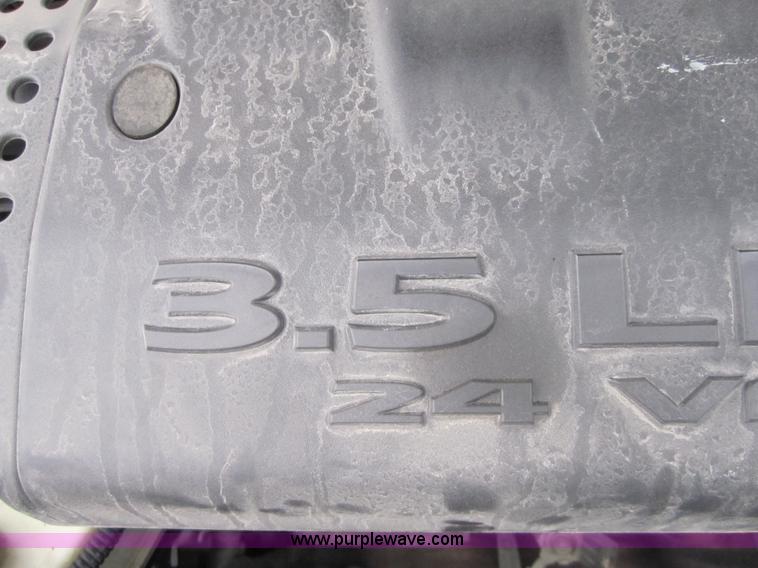 image for item 3738 2004 Chrysler Pacifica SUV